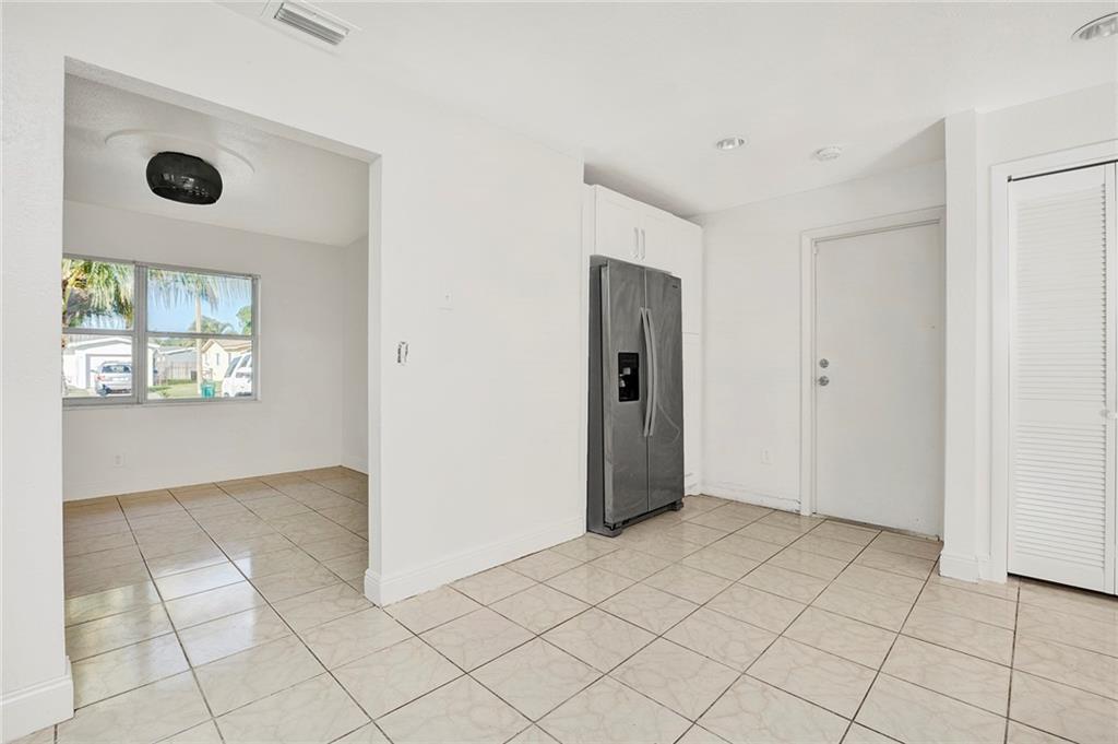 Oriole-Margate Sec 4 78-2 - Residential