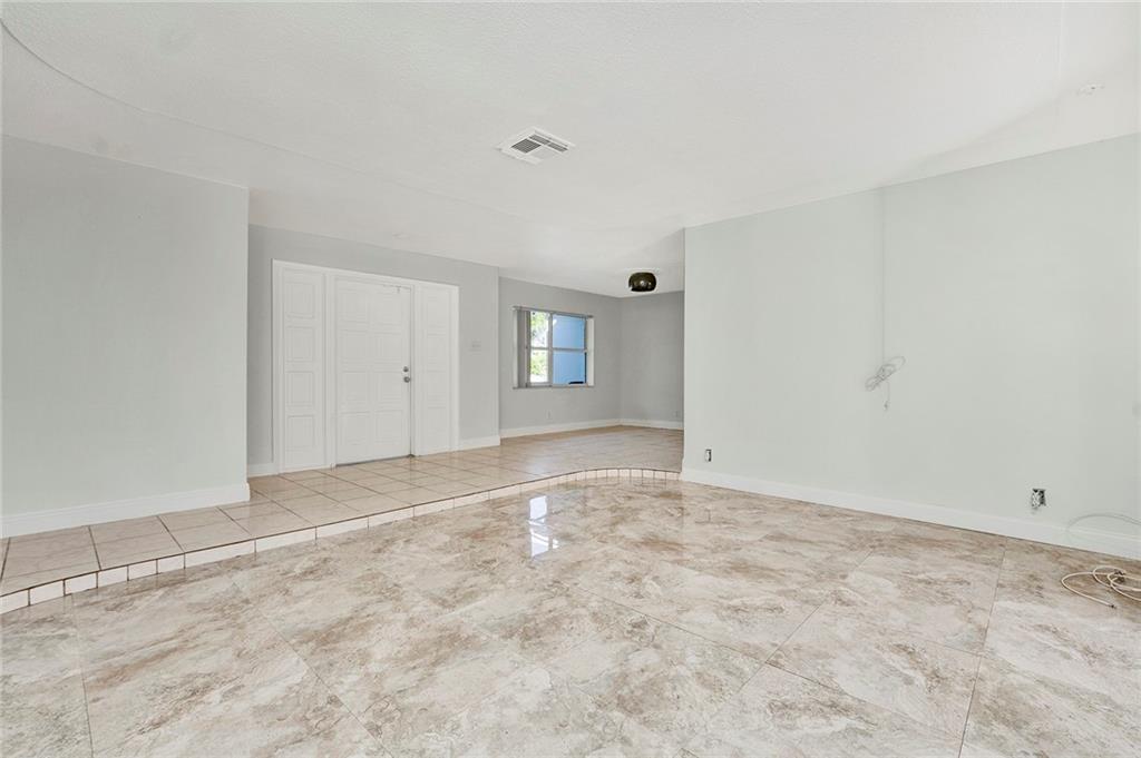 Oriole-Margate Sec 4 78-2 - Residential