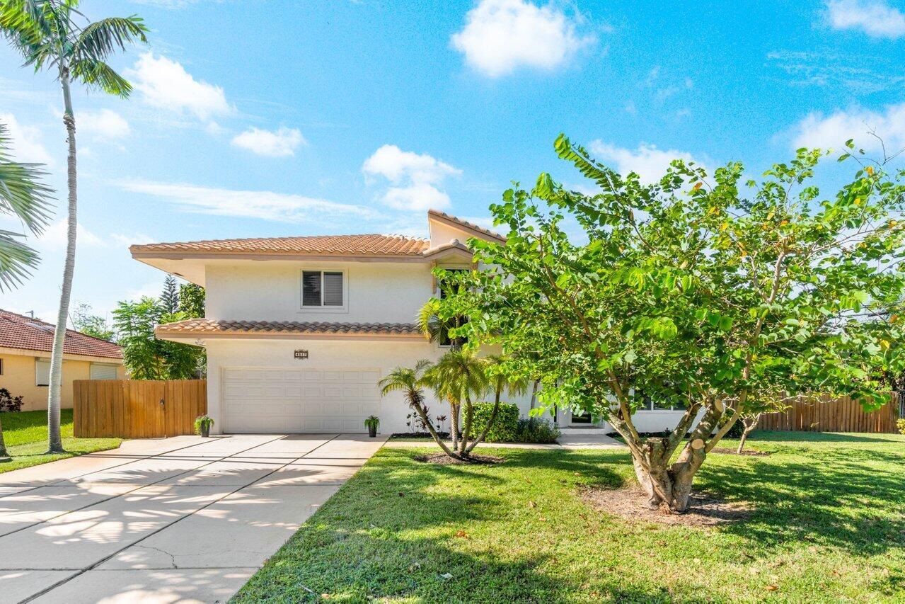 BOCA RATON HILLS SEC 3 - Residential
