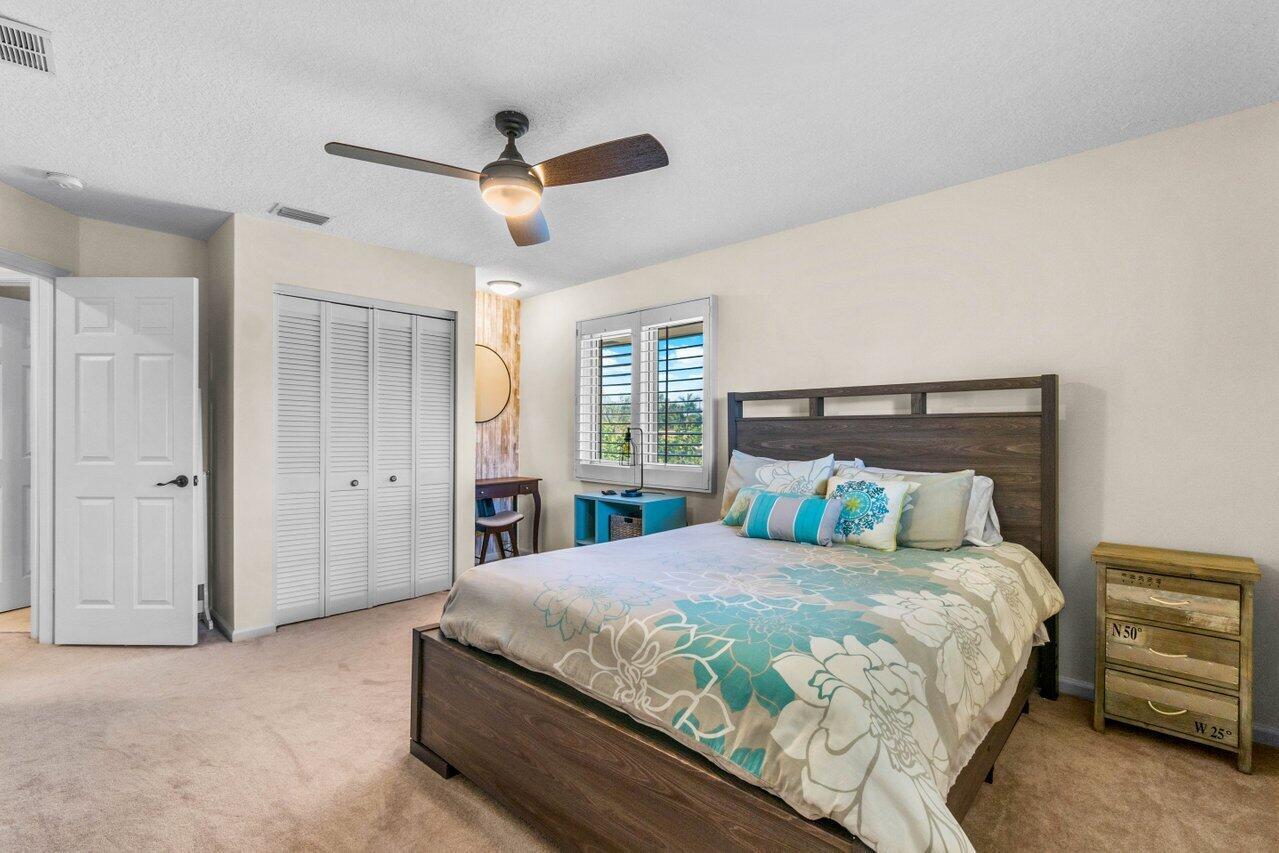 BOCA RATON HILLS SEC 3 - Residential