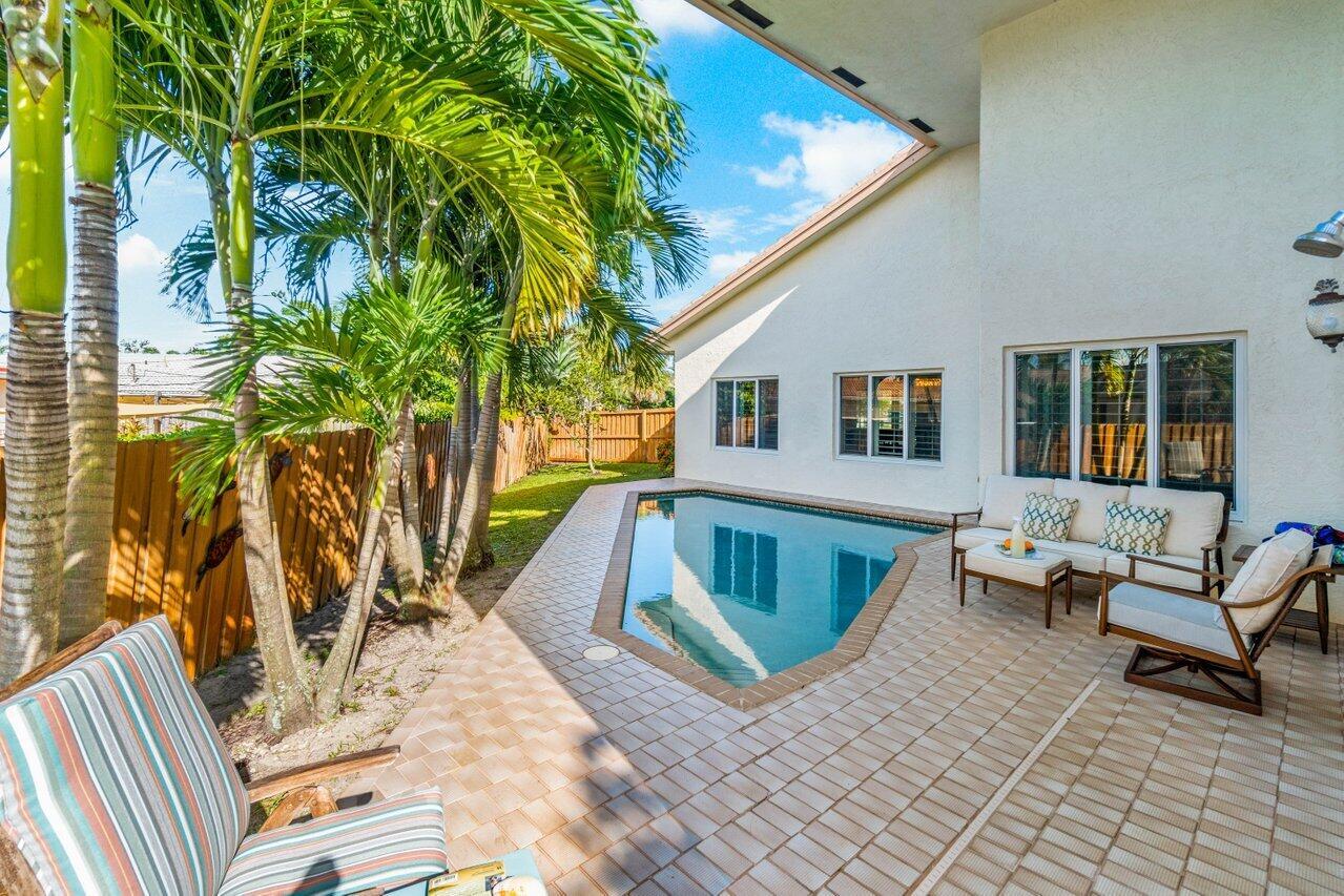 BOCA RATON HILLS SEC 3 - Residential