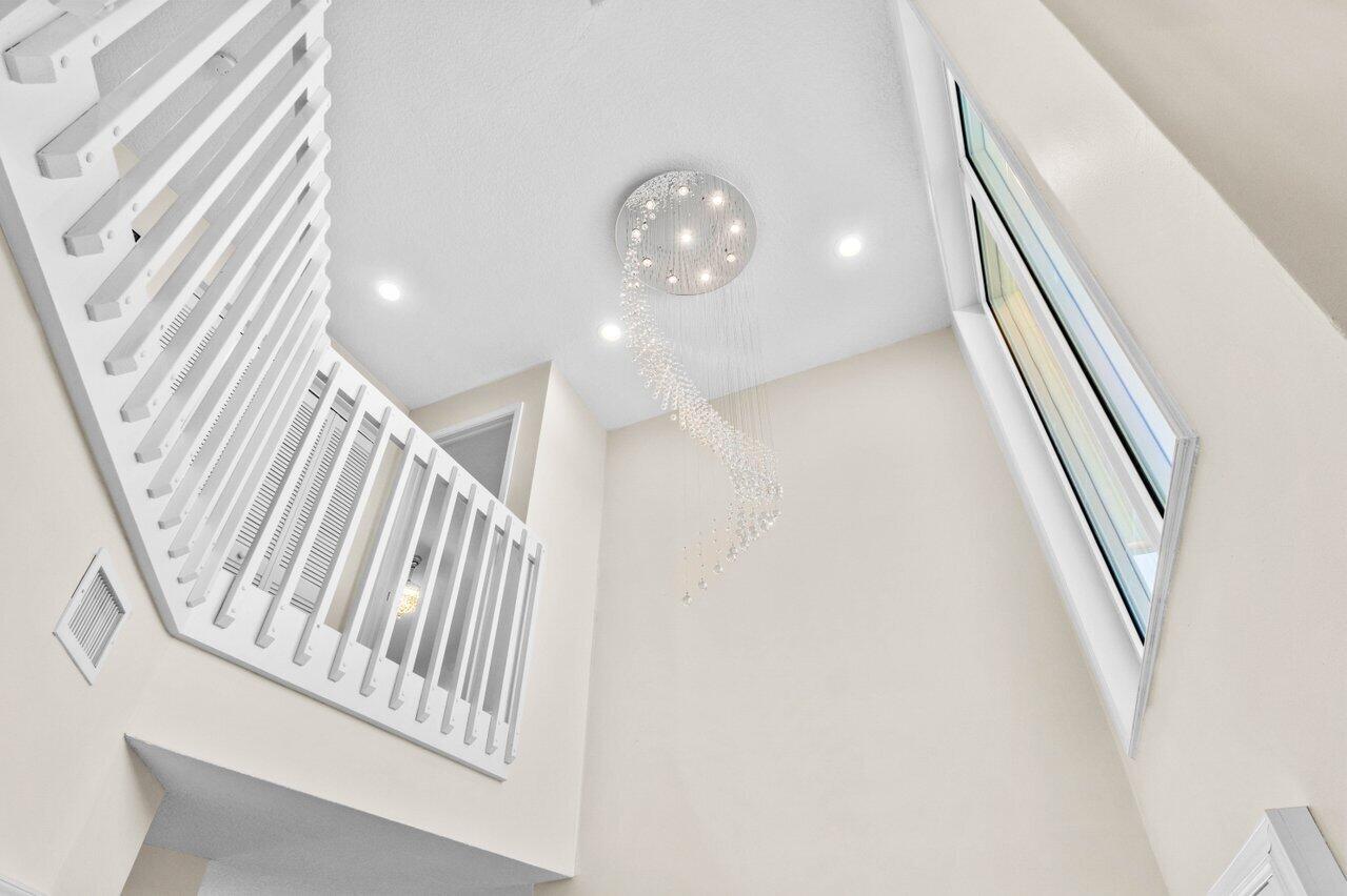 BOCA RATON HILLS SEC 3 - Residential