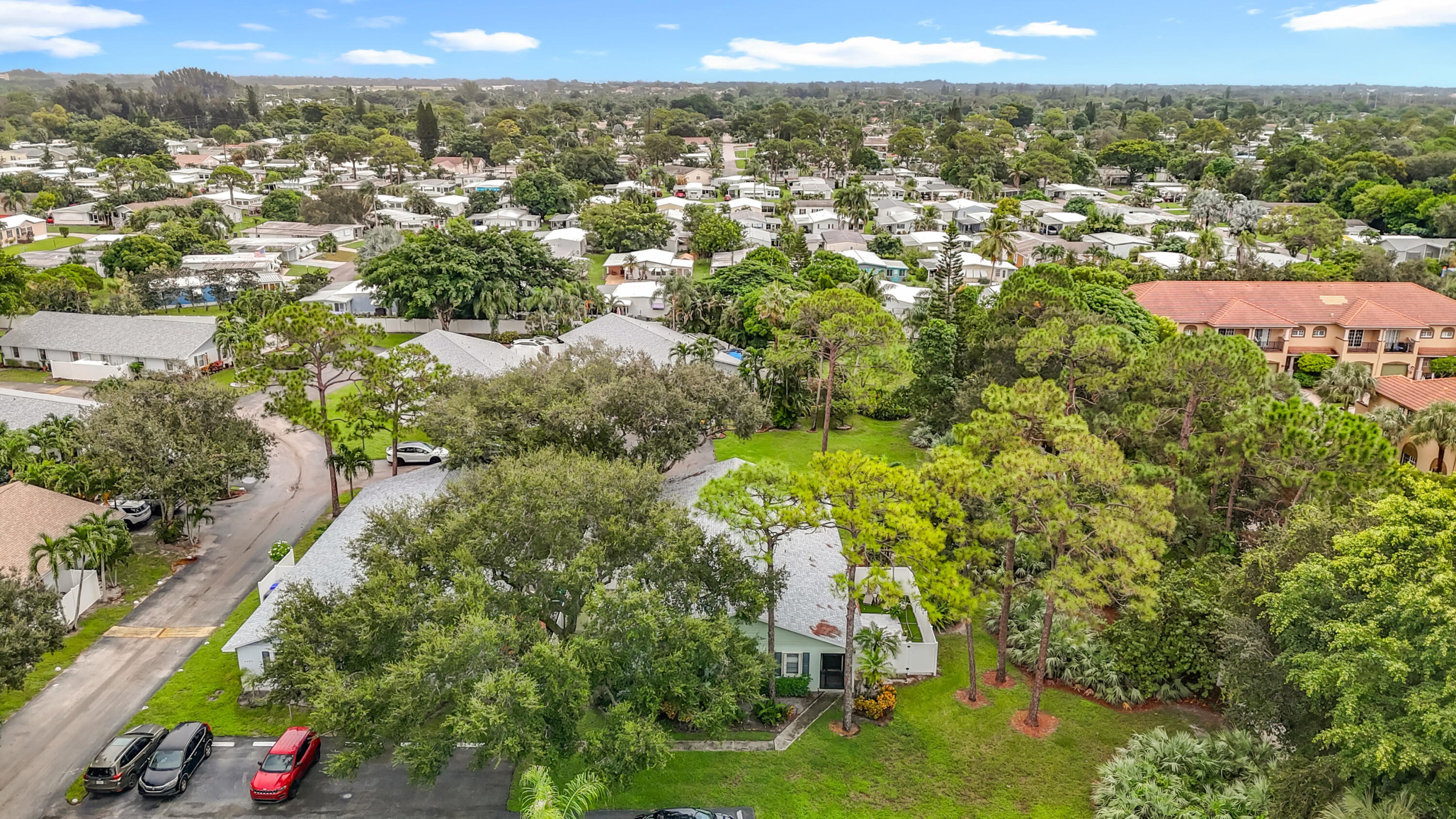 WALDEN POND - Residential