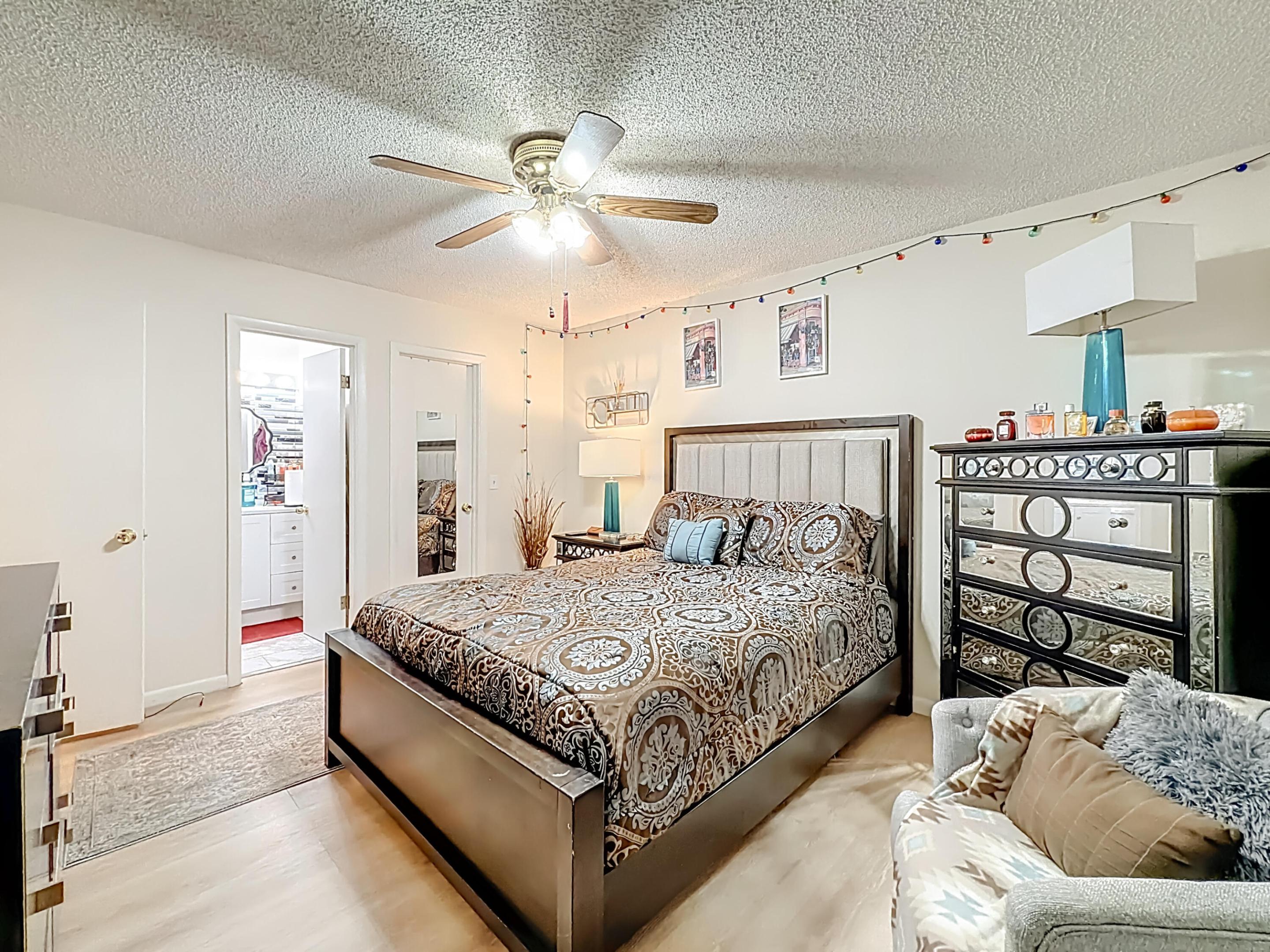 WALDEN POND - Residential