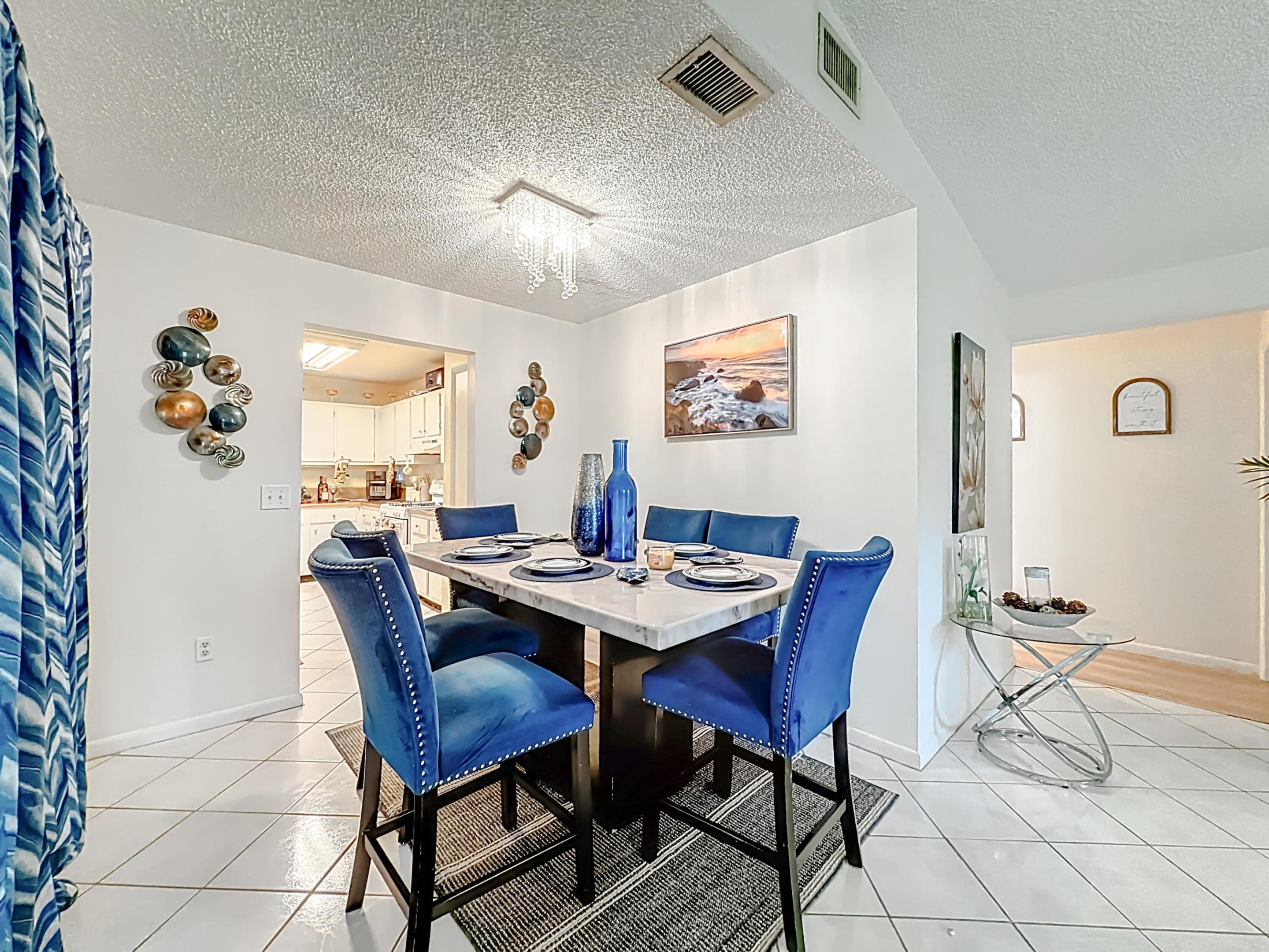 WALDEN POND - Residential