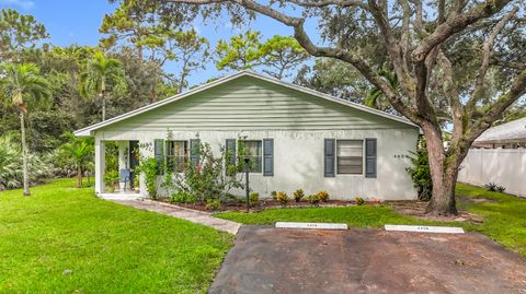 4484 Walden Circle Lake Worth FL 33463