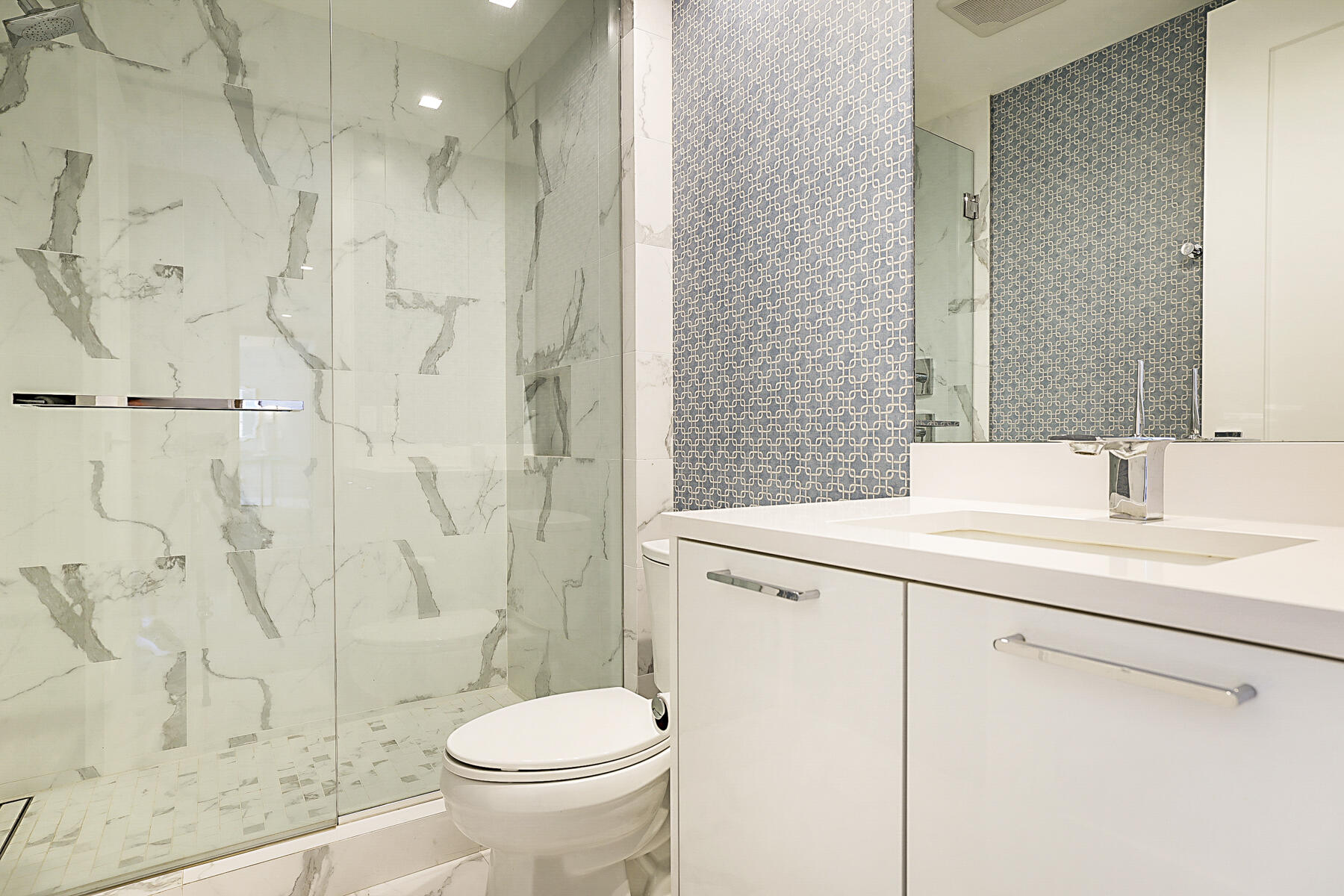 VISTABLUE SINGER ISLAND CONDO - Residential