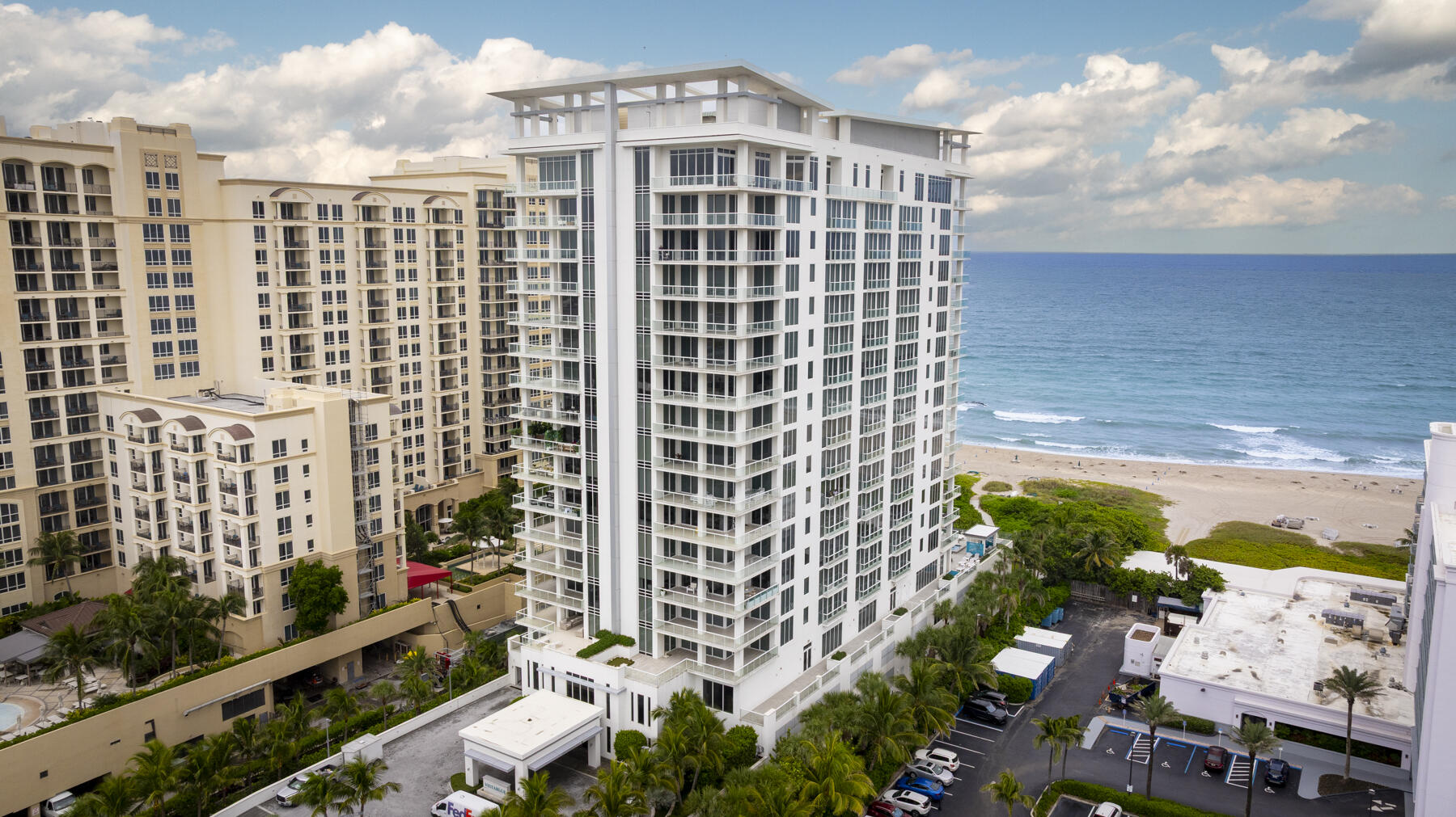 VISTABLUE SINGER ISLAND CONDO - Residential