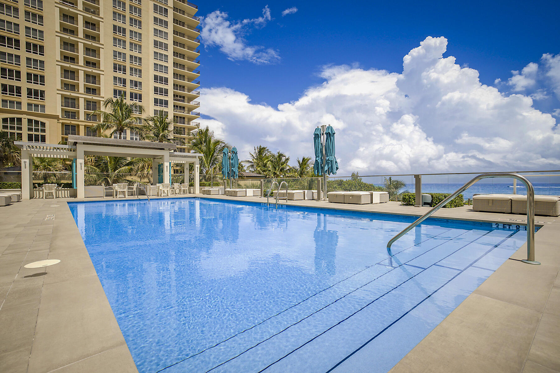 VISTABLUE SINGER ISLAND CONDO - Residential