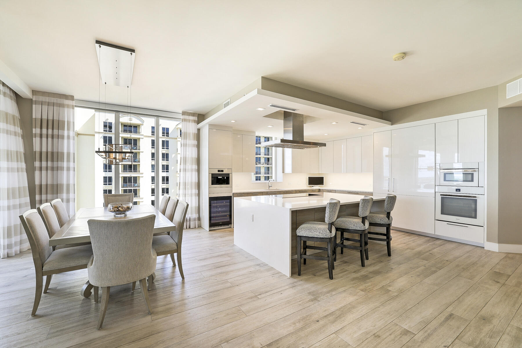 VISTABLUE SINGER ISLAND CONDO - Residential