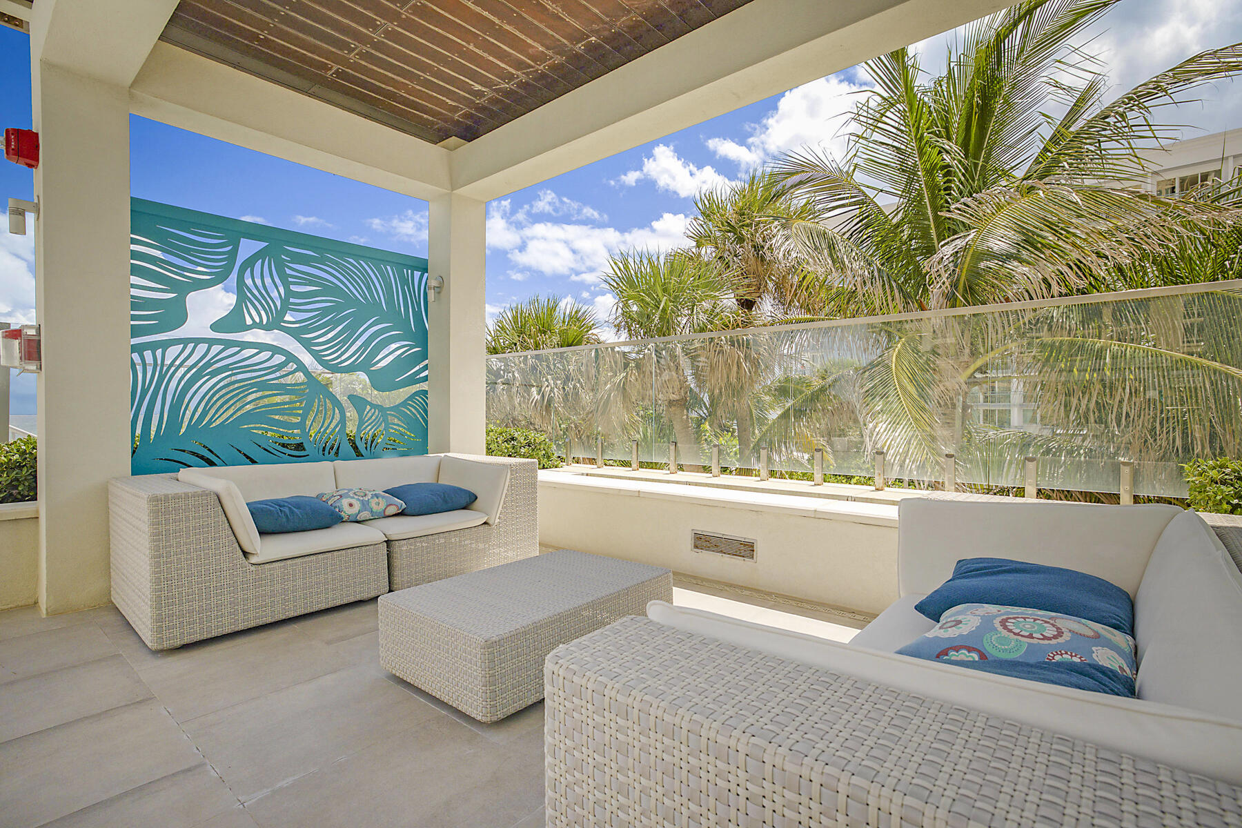 VISTABLUE SINGER ISLAND CONDO - Residential