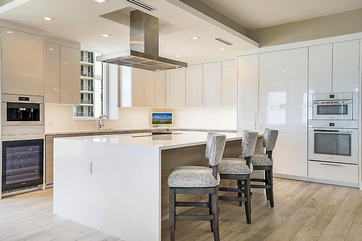 VISTABLUE SINGER ISLAND CONDO - Residential