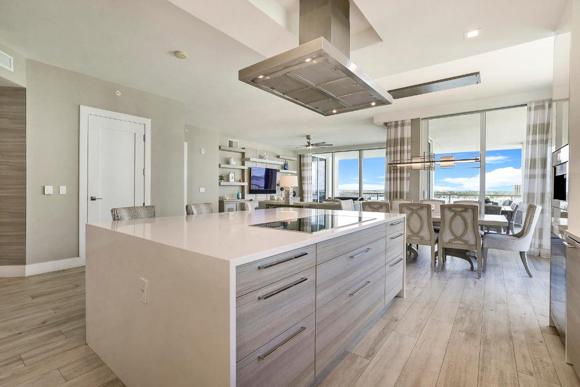 VISTABLUE SINGER ISLAND CONDO - Residential