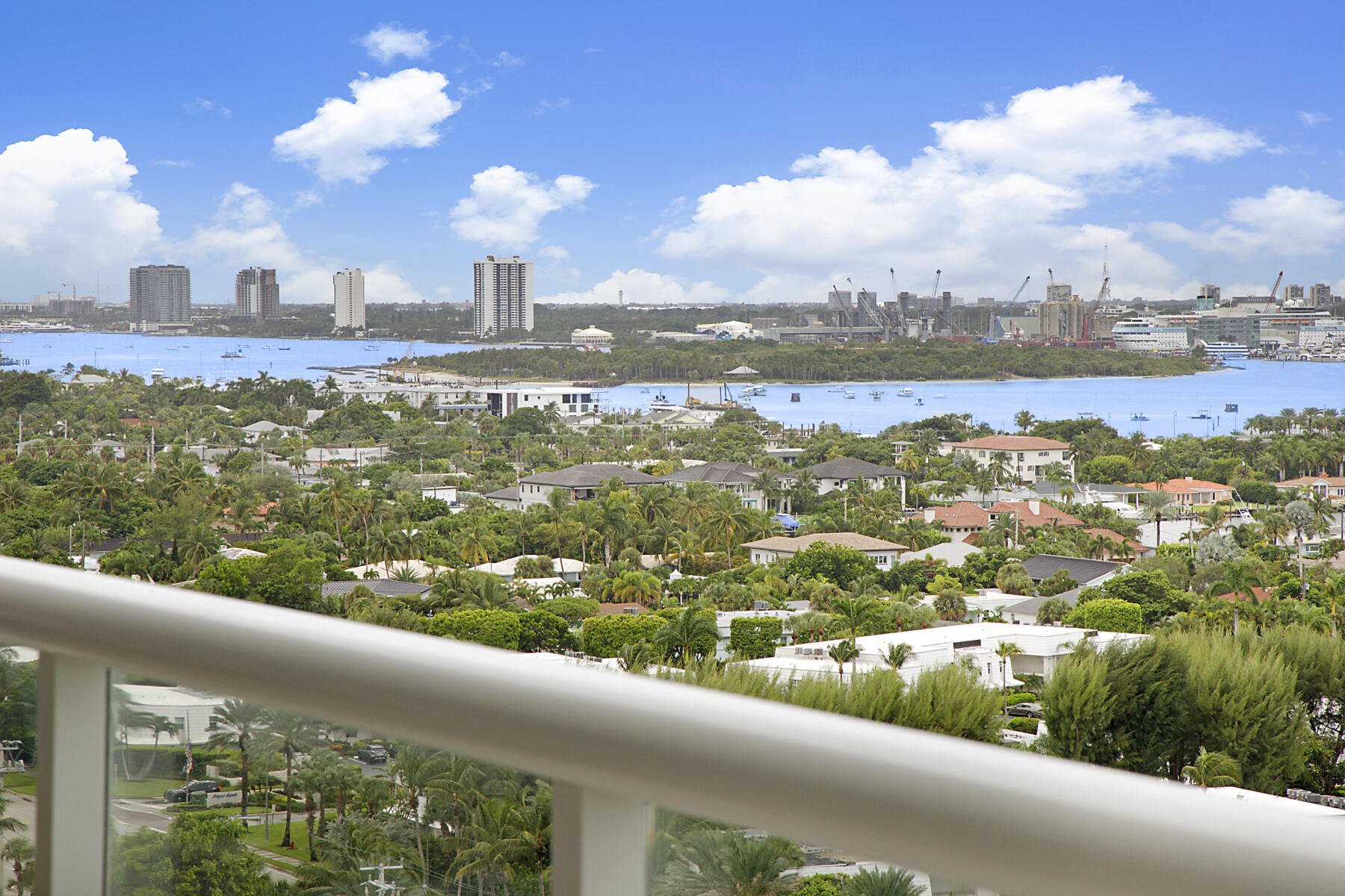 VISTABLUE SINGER ISLAND CONDO - Residential