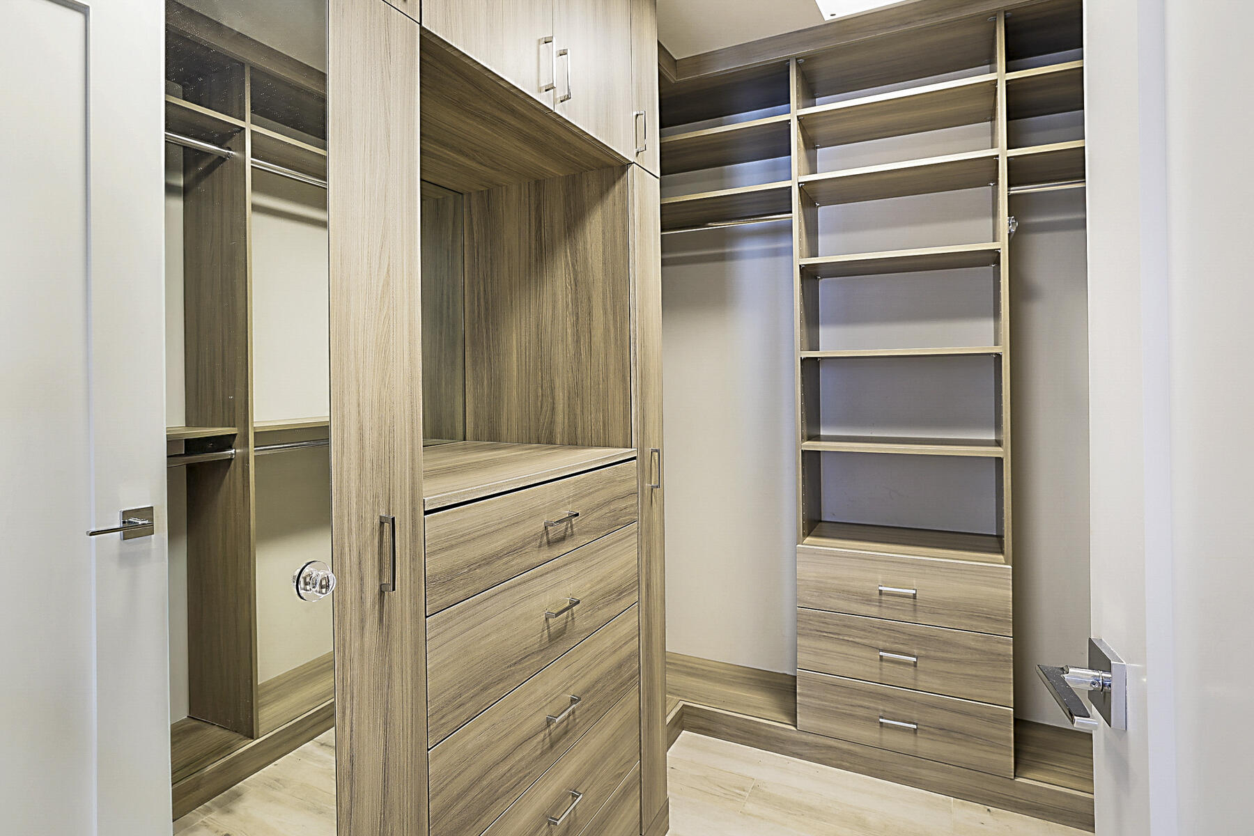 VISTABLUE SINGER ISLAND CONDO - Residential