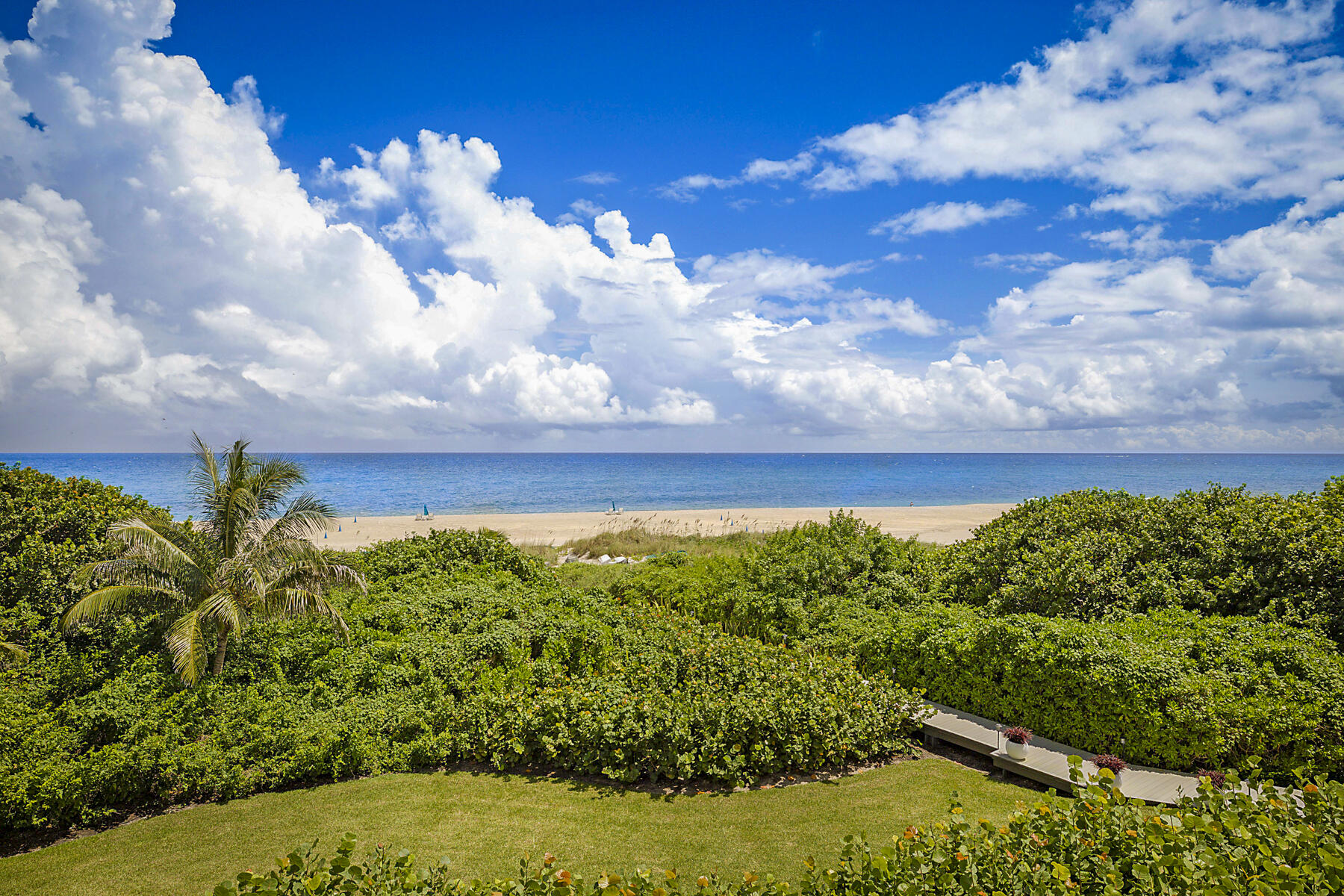 VISTABLUE SINGER ISLAND CONDO - Residential