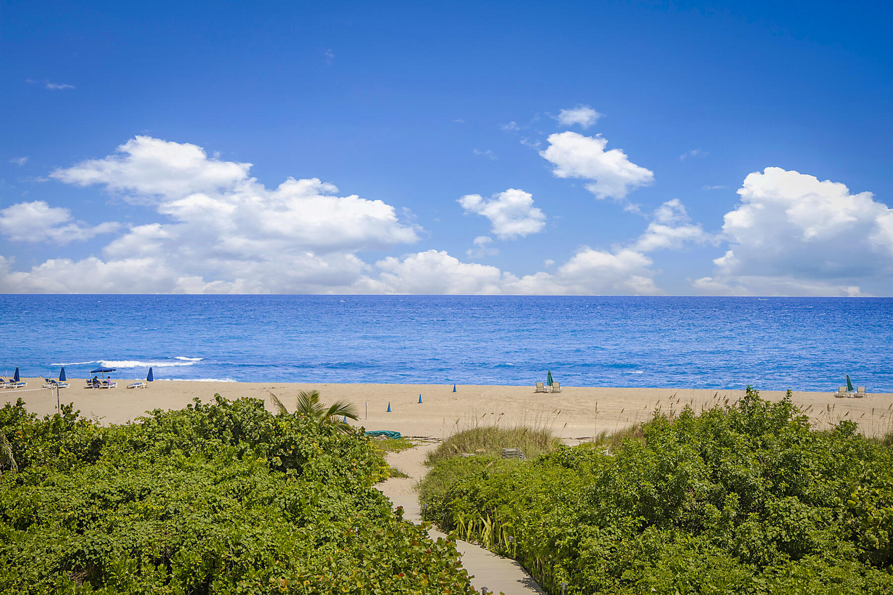 VISTABLUE SINGER ISLAND CONDO - Residential
