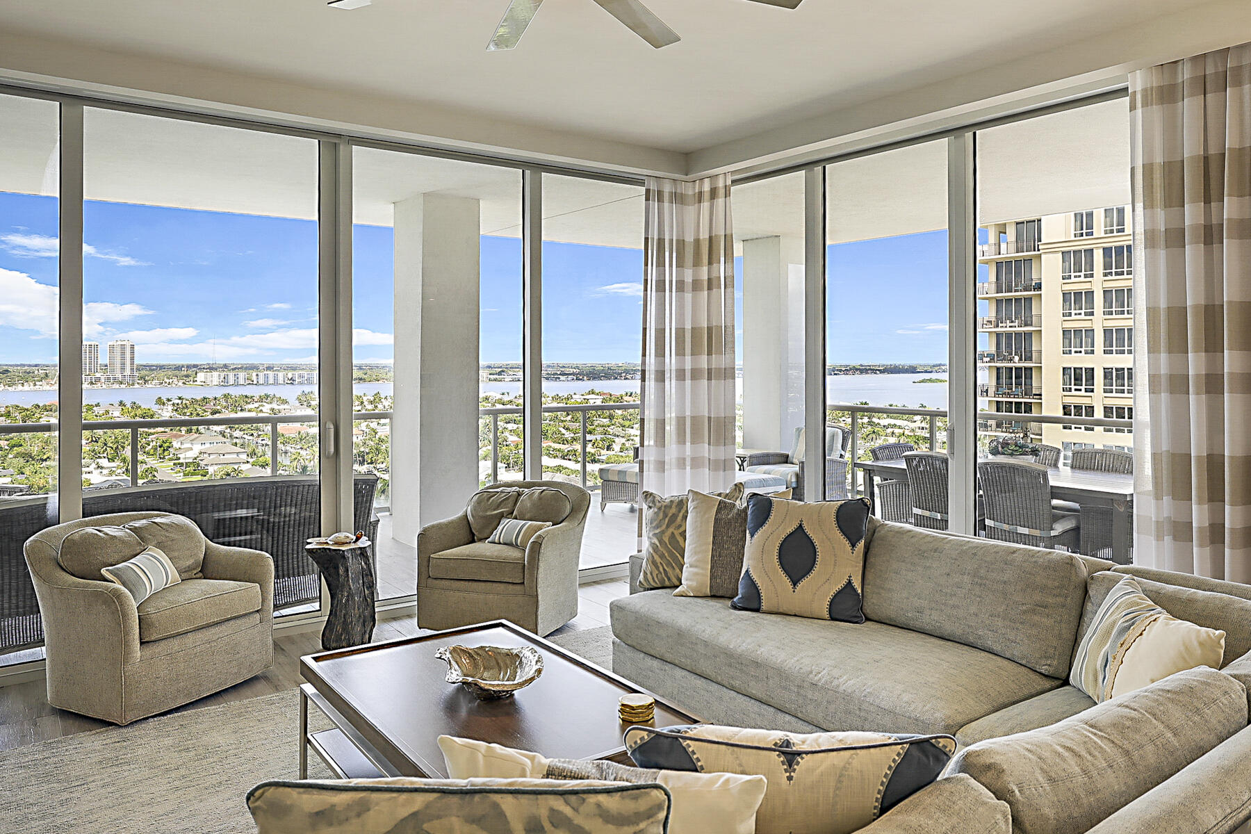 VISTABLUE SINGER ISLAND CONDO - Residential