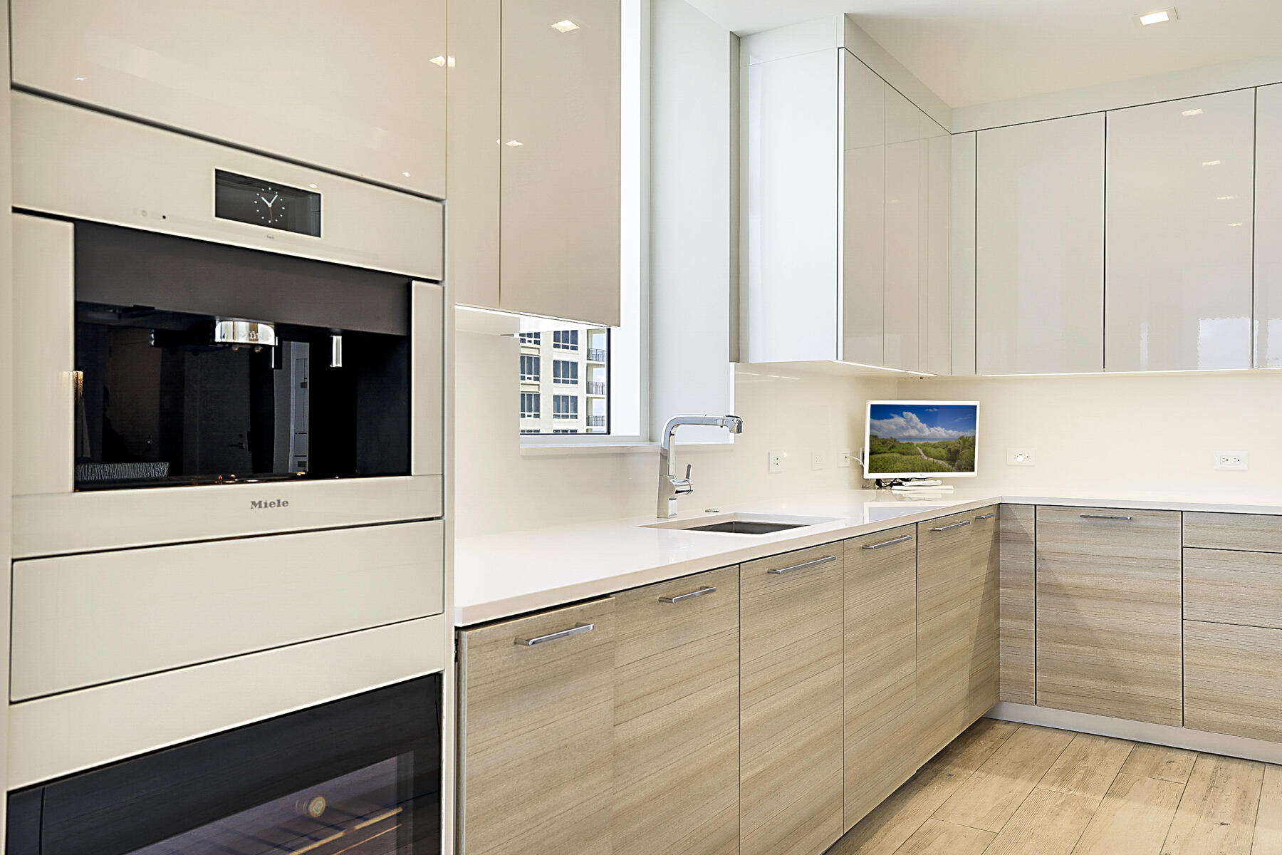 VISTABLUE SINGER ISLAND CONDO - Residential