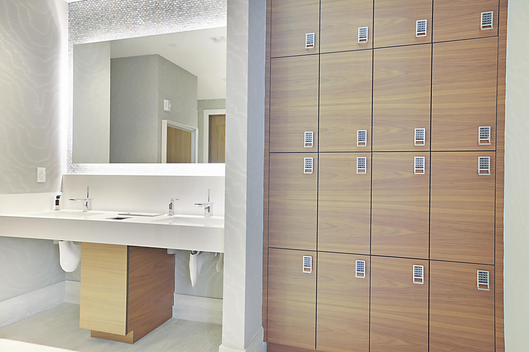 VISTABLUE SINGER ISLAND CONDO - Residential