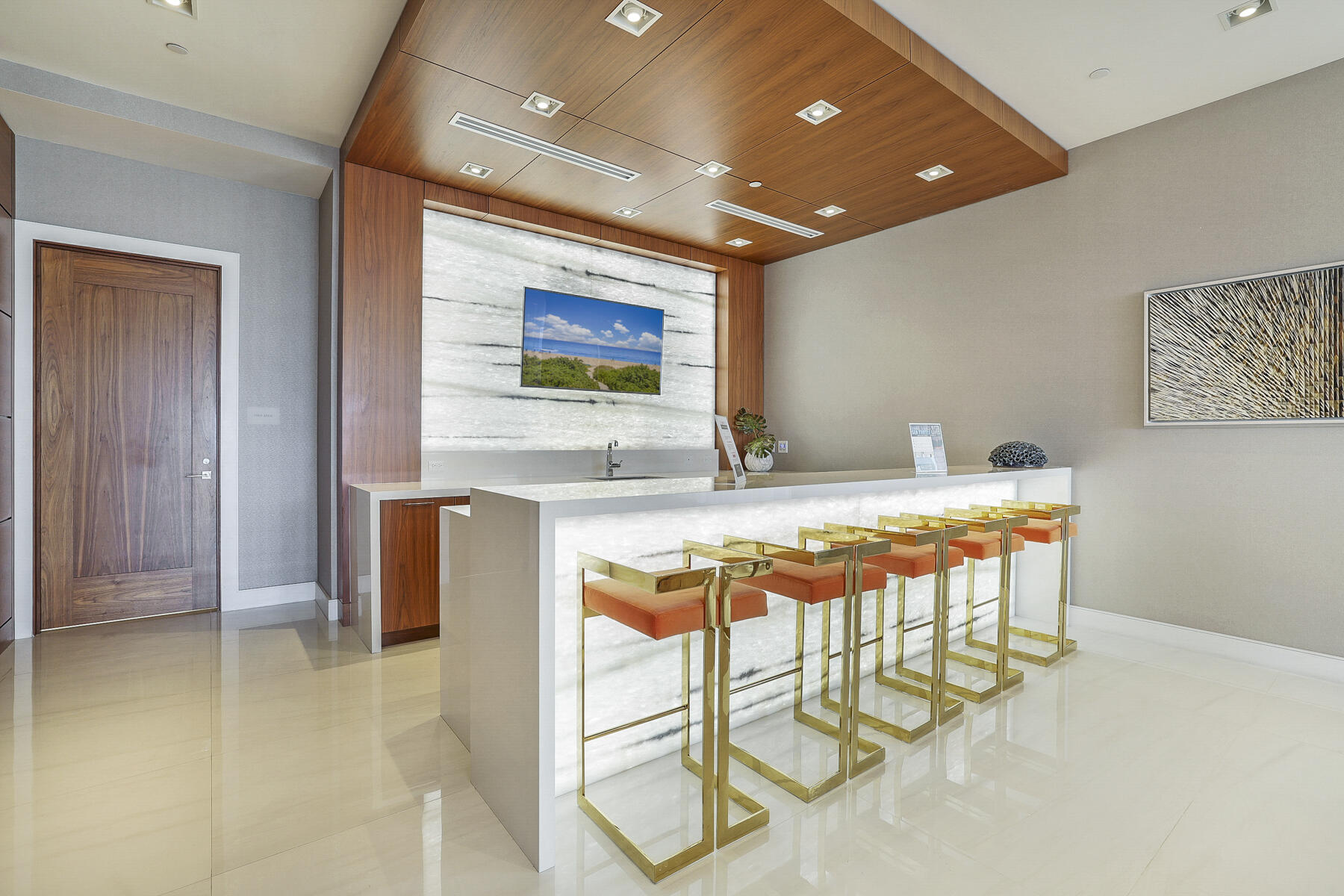 VISTABLUE SINGER ISLAND CONDO - Residential