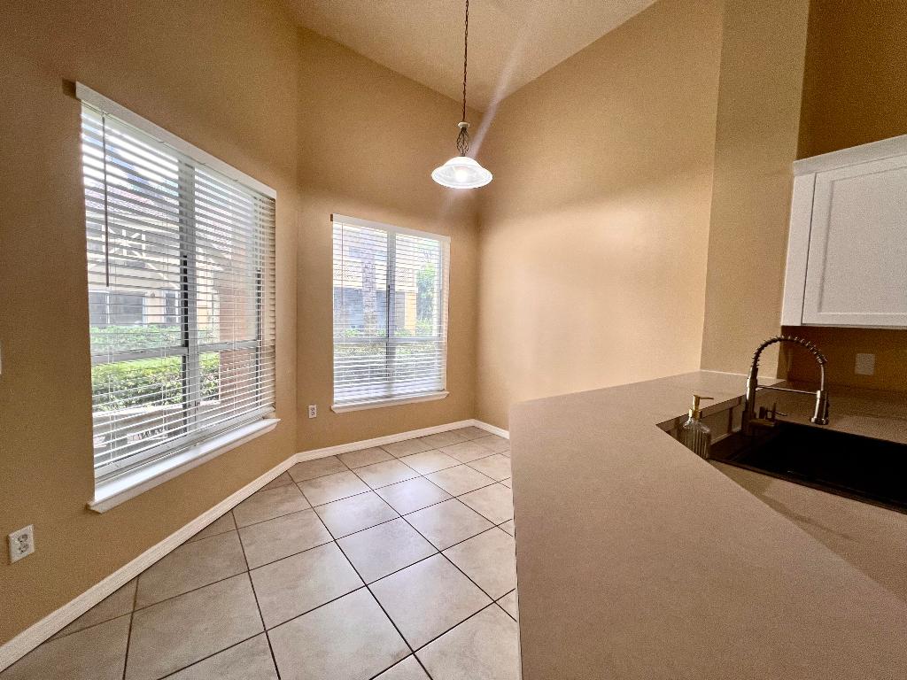 PALM LAKE CONDO - Residential Lease