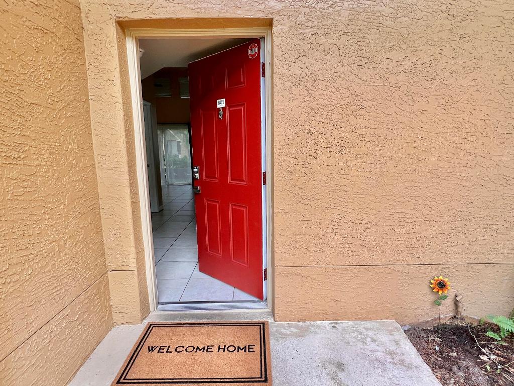 PALM LAKE CONDO - Residential Lease