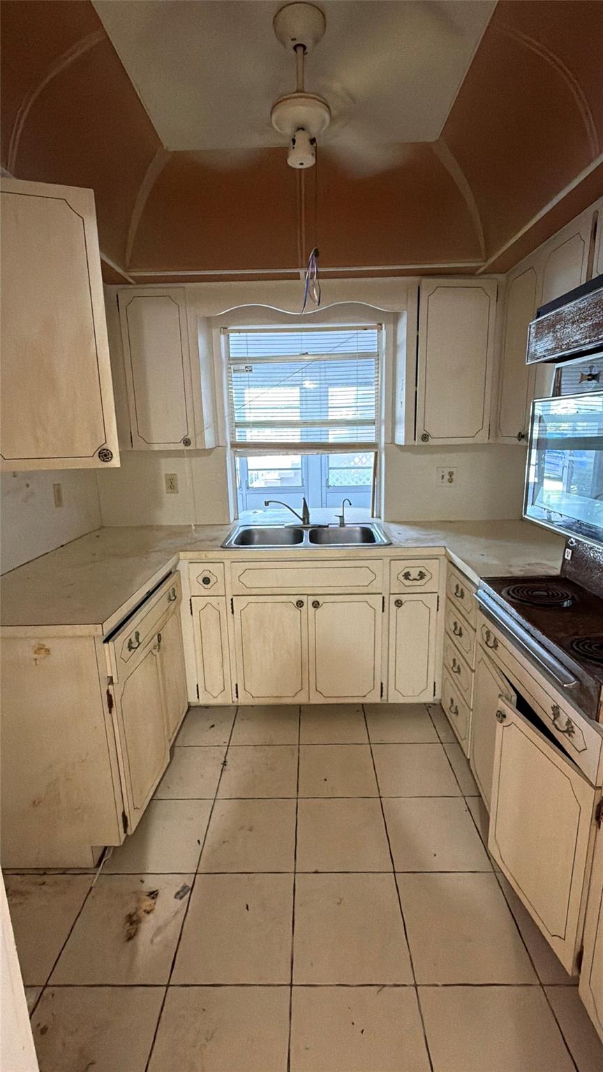 KA-MAR CONDO - Residential