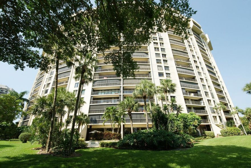 Enjoy breathtaking panoramic views from this beautifully decorated 2BR/2BA residence in the desirable Envoy building. Featuring tile floors, storm shutters, northwest exposure, and offered completely furnished—just move right in. Located in a gated golf community steps from the first tee of the new Nicklaus-designed Dutchman’s Pipe course and the upcoming Belgrove Luxury Hotel. Minutes to Palm Beach, fine dining, shopping, the ocean, PBI Airport, and City Place. Building updates nearly complete, including concrete restoration and new elevators. A true resort-style gem in the sky.