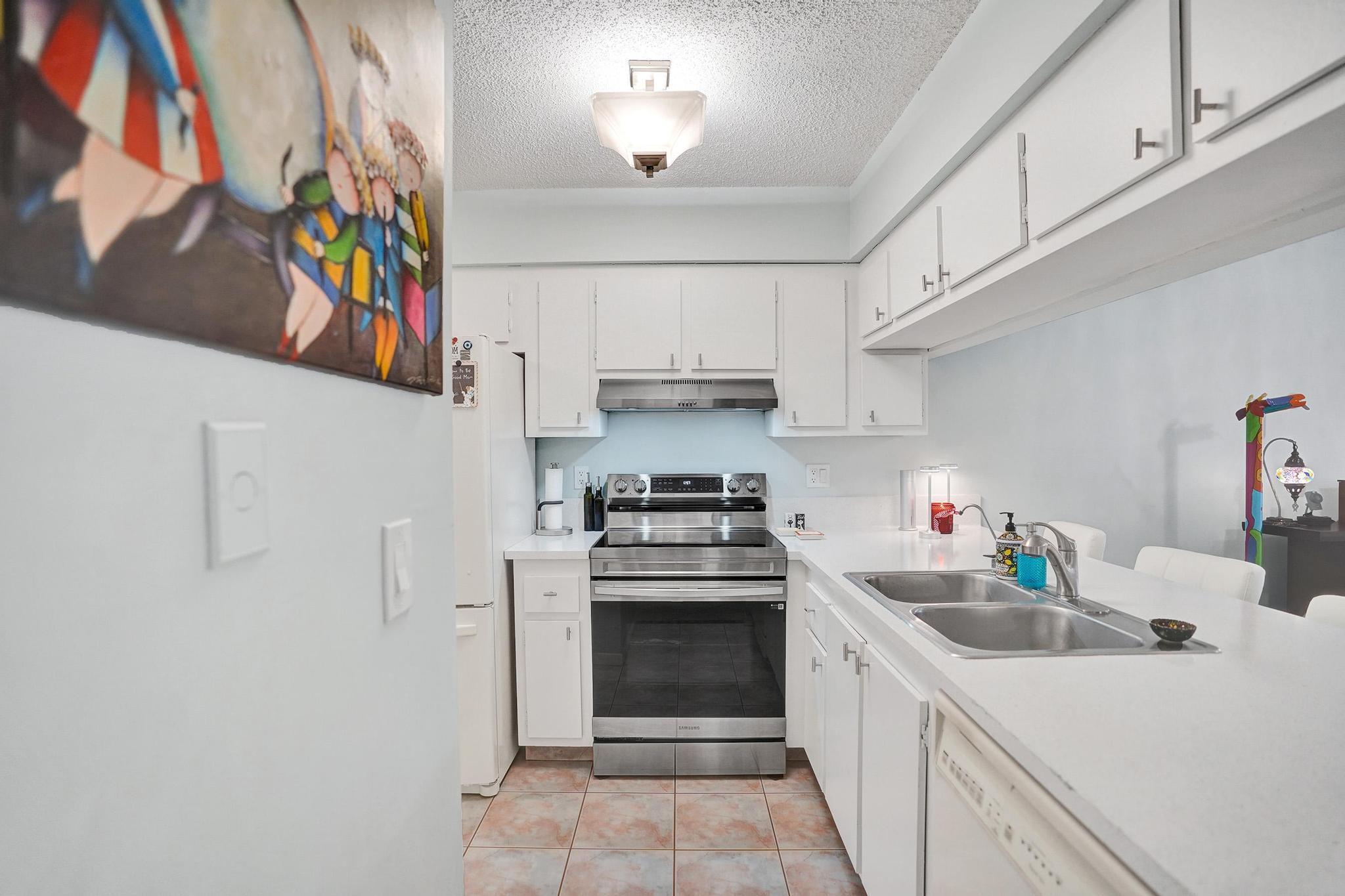 SHADYWOODS PH TWO - Residential