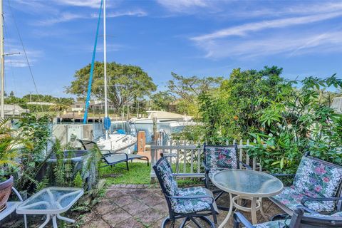 2563 NE 15th St 2563 Pompano Beach FL 33062