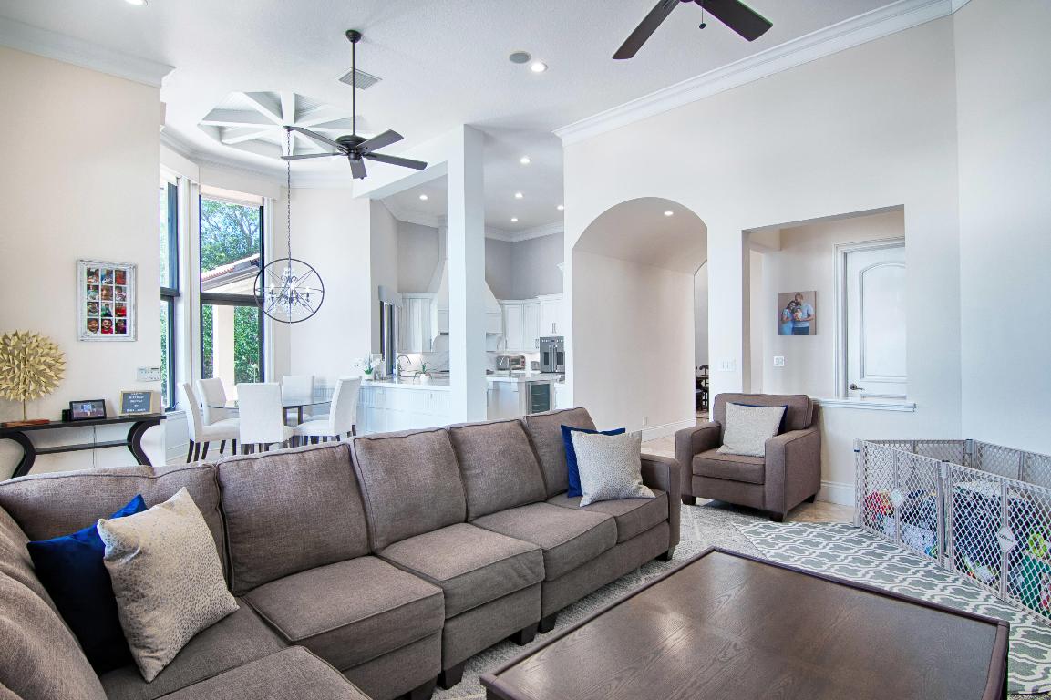 POINT MANALAPAN PL 3 IN - Residential