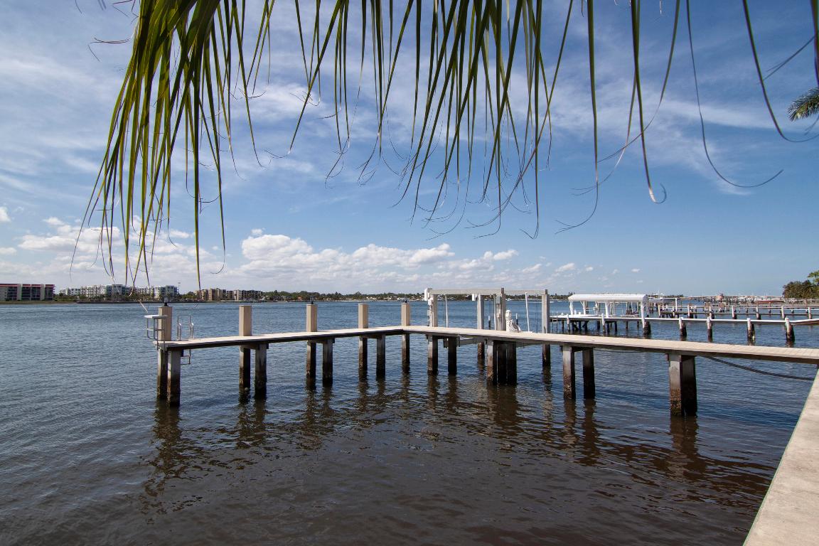 POINT MANALAPAN PL 3 IN - Residential