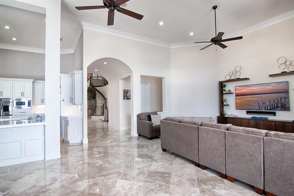 POINT MANALAPAN PL 3 IN - Residential