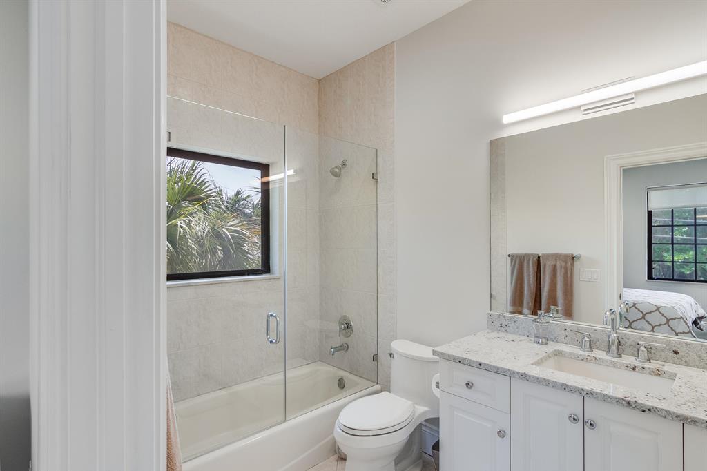 POINT MANALAPAN PL 3 IN - Residential