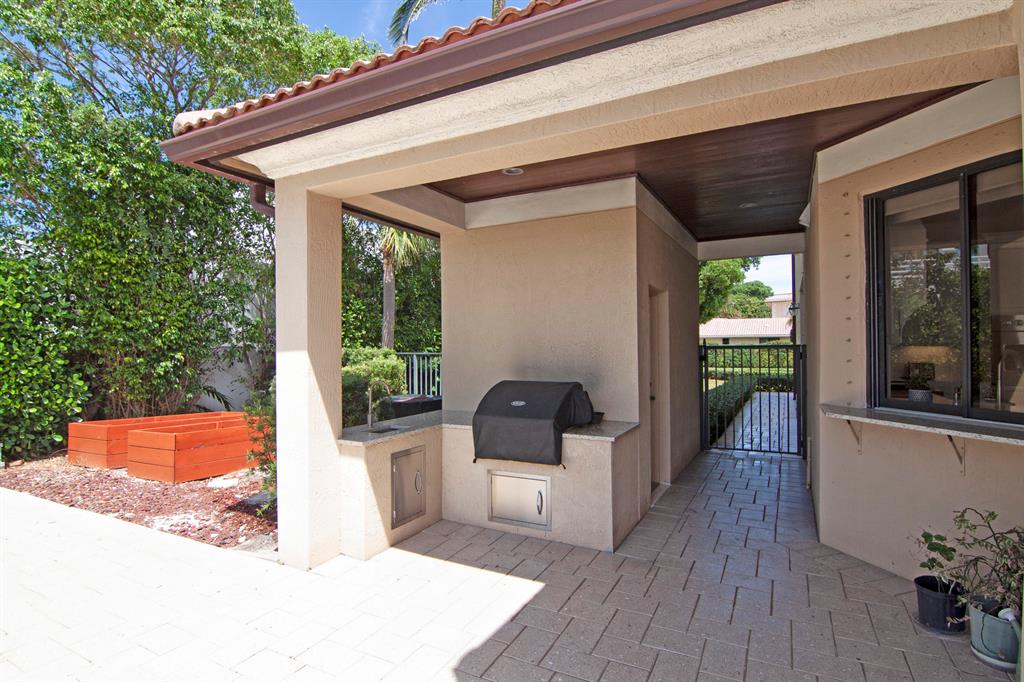 POINT MANALAPAN PL 3 IN - Residential