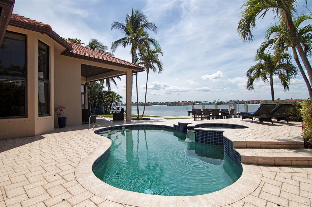 POINT MANALAPAN PL 3 IN - Residential