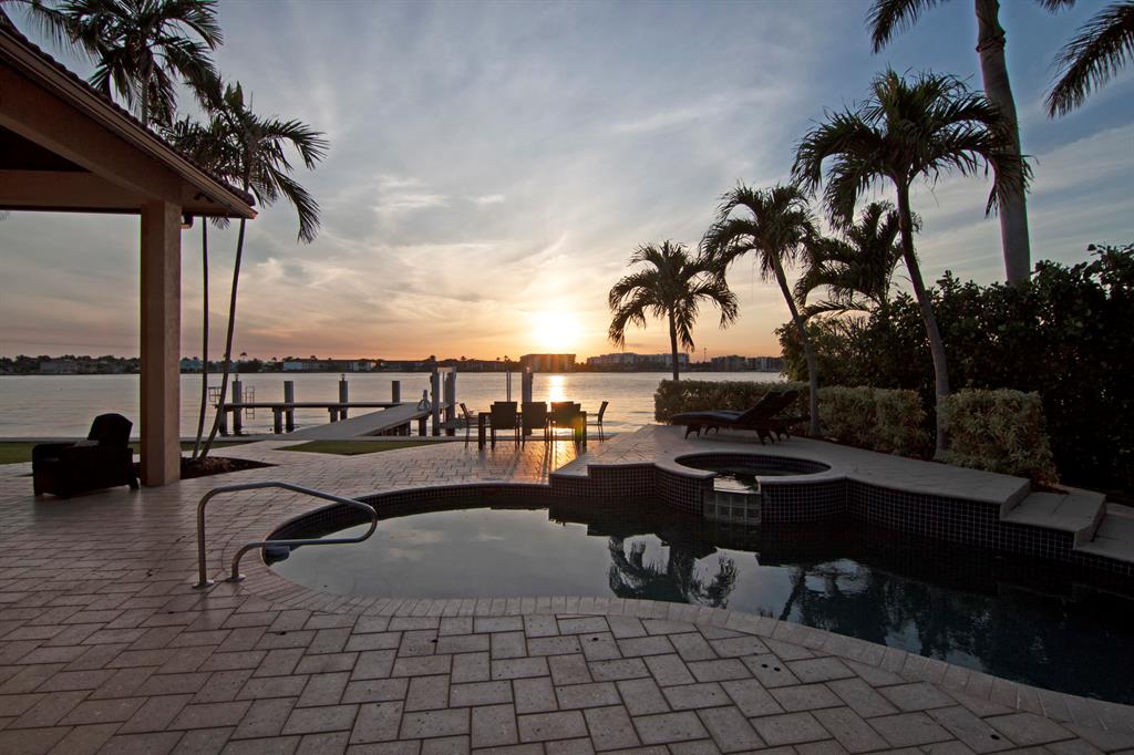 POINT MANALAPAN PL 3 IN - Residential