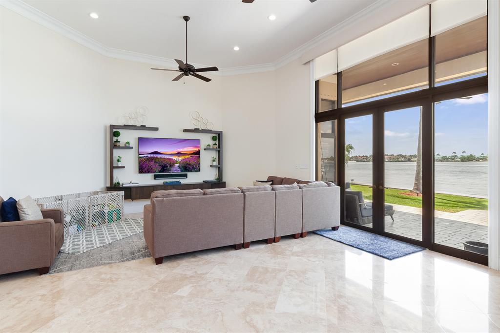 POINT MANALAPAN PL 3 IN - Residential