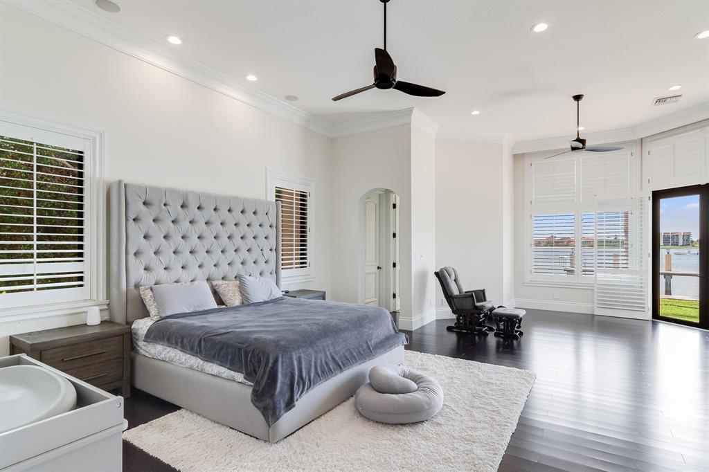 POINT MANALAPAN PL 3 IN - Residential