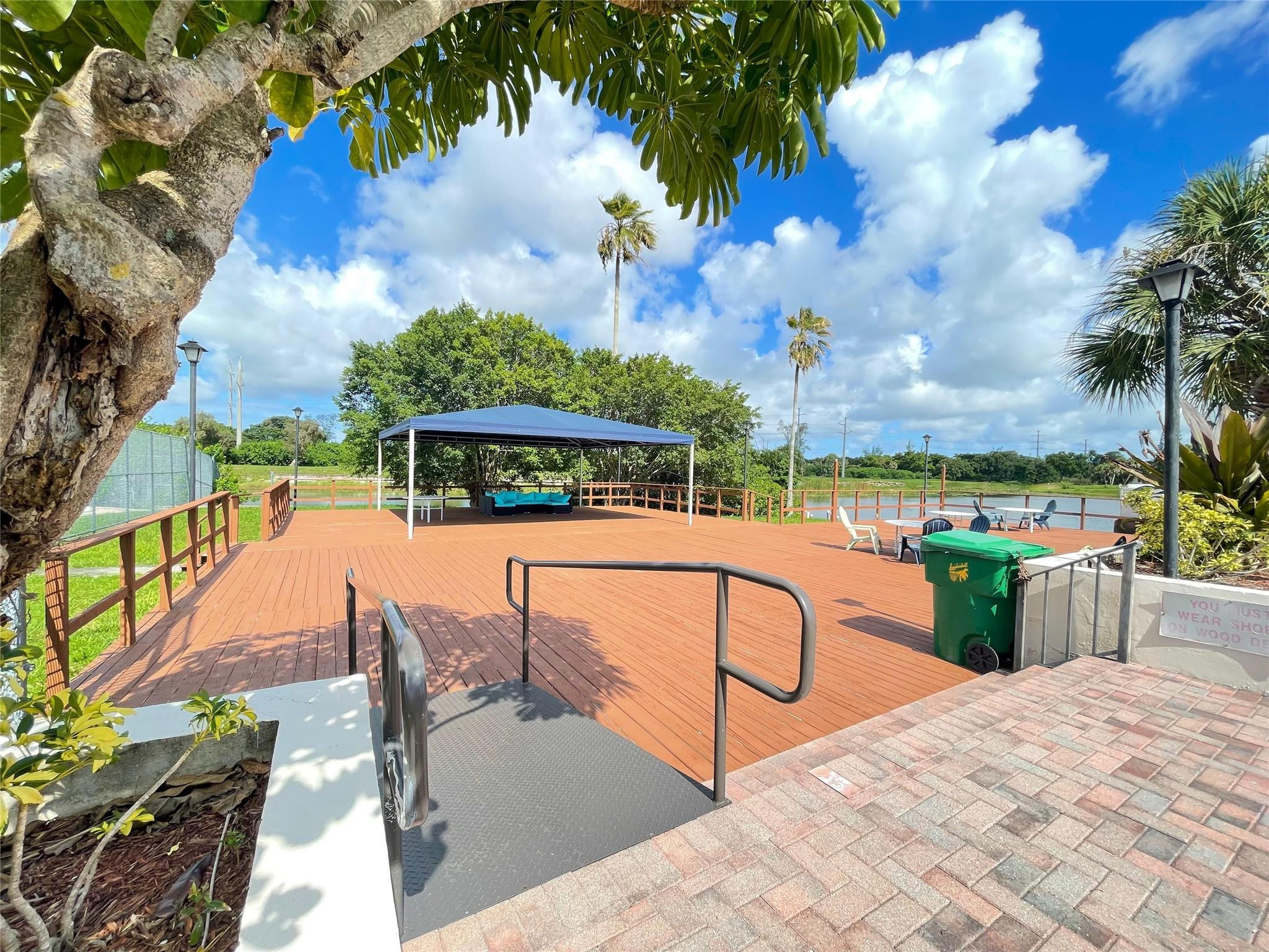 Manors of Inverrary - Residential