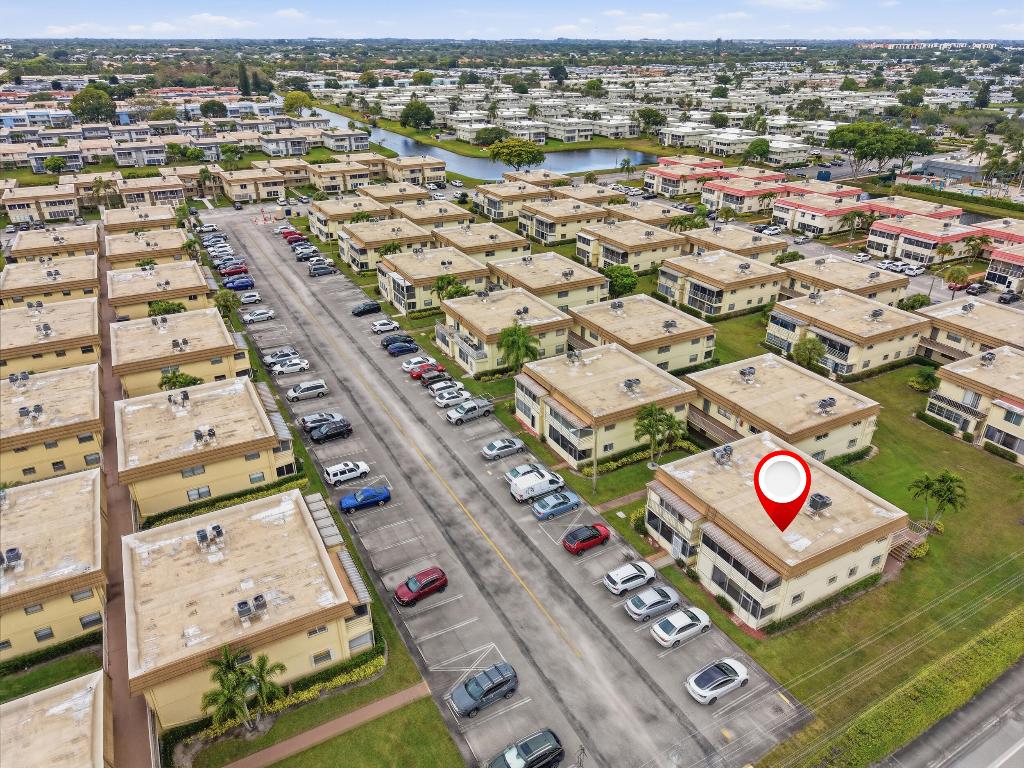 KINGS POINT SAXONY CONDOS - Residential