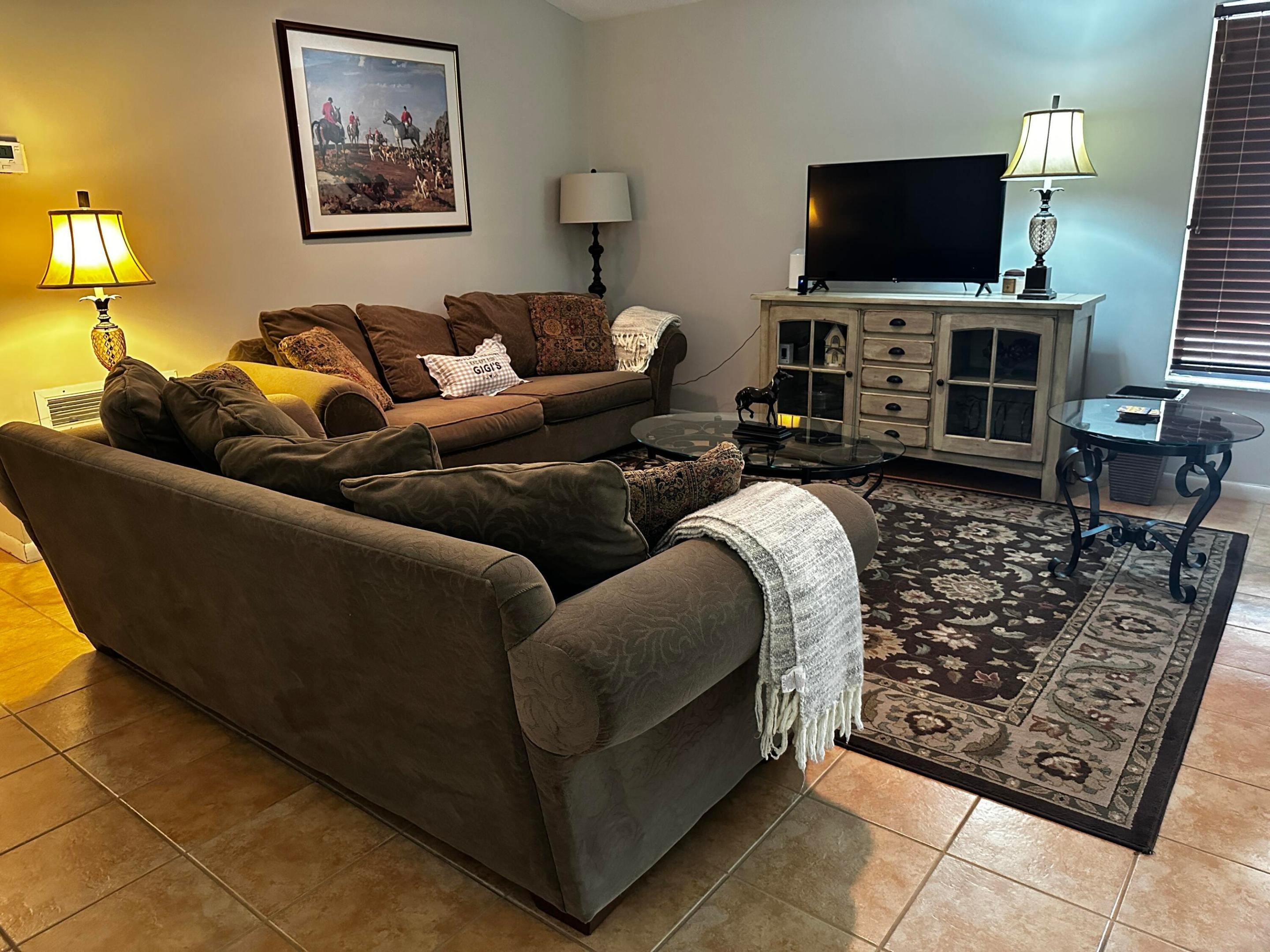 2543 BEDFORD MEWS Drive E