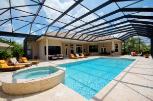 PALM BEACH POINT EAST - Residential