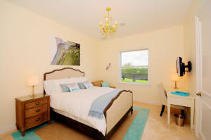 PALM BEACH POINT EAST - Residential