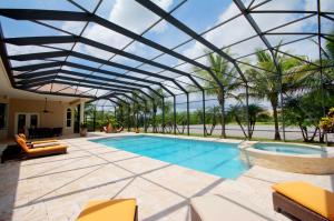 PALM BEACH POINT EAST - Residential