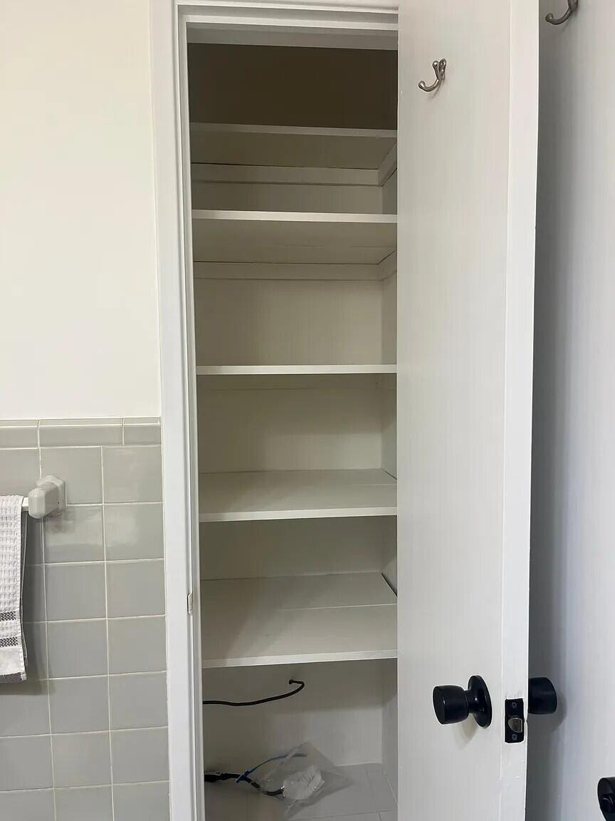 CORAL RIDGE GALT ADD NO 1 - Residential Lease