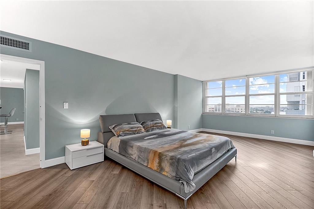 EAST POINT TOWERS CONDO - Residential