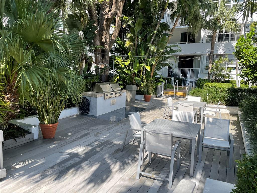 EAST POINT TOWERS CONDO - Residential