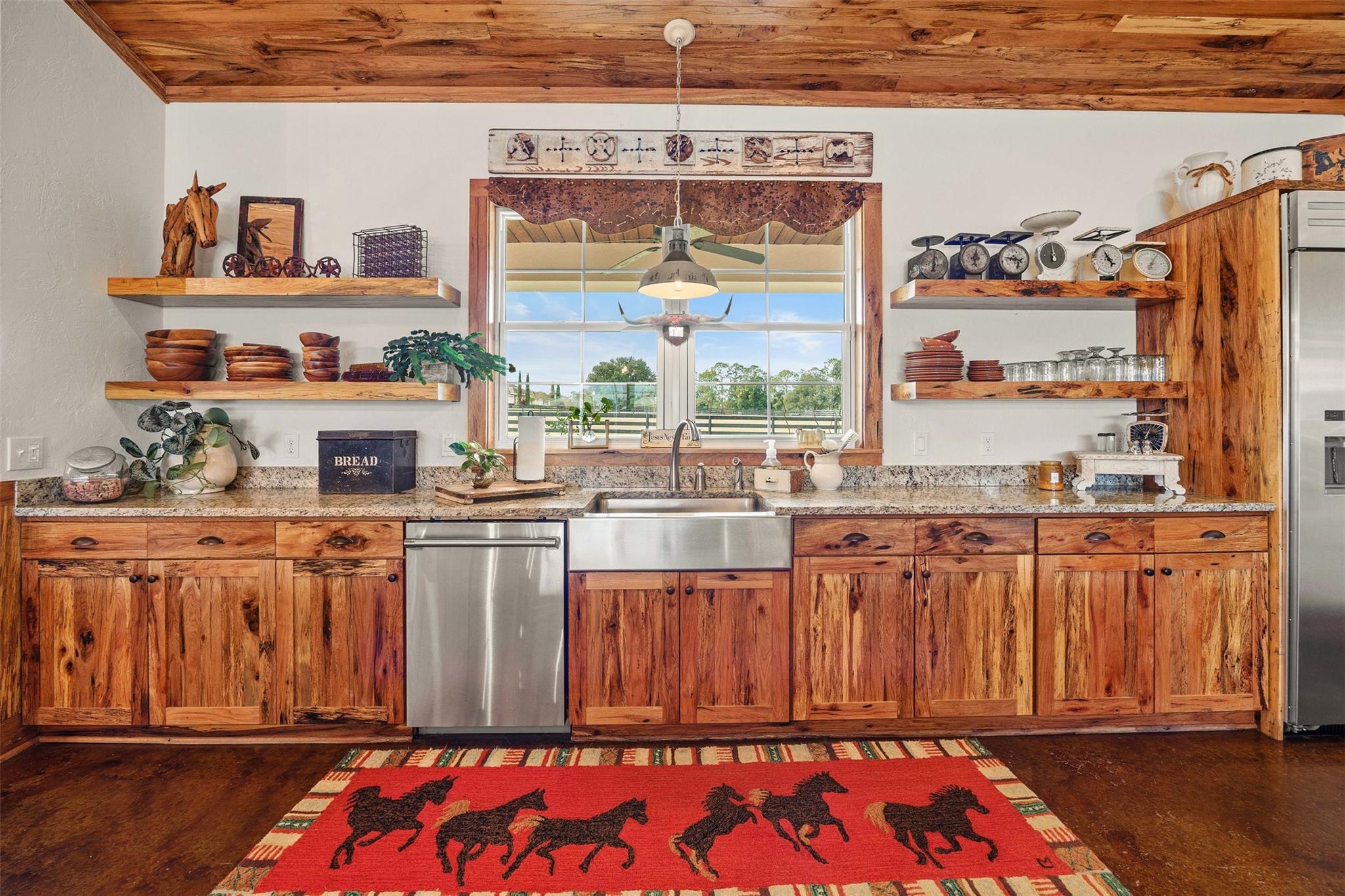 SADDLE RIDGE SUB - Residential